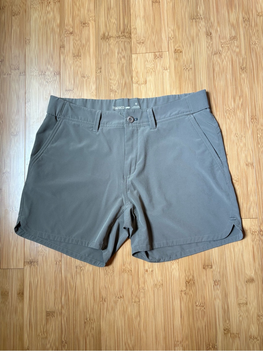 Toad & Co tan shorts